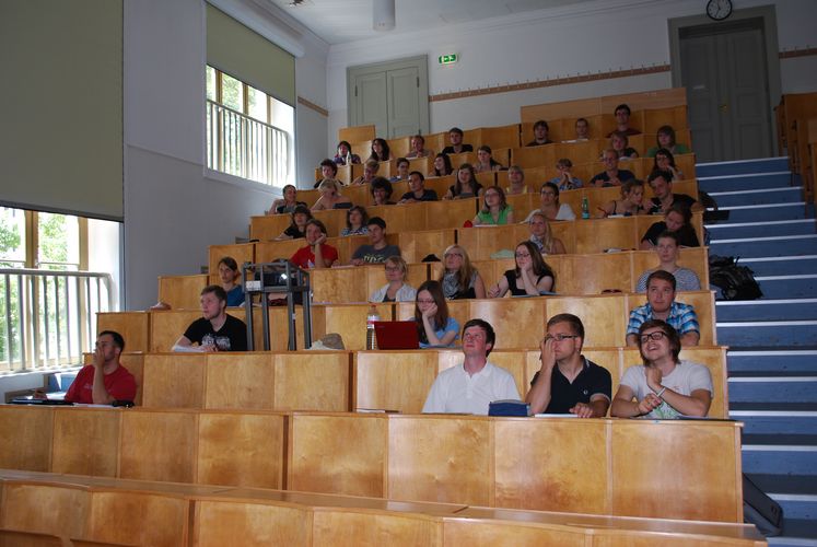 Aufnahme von Studierenden im Hörsaal in der Talstraße während einer Lehrveranstaltung, Foto: privat