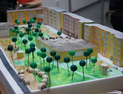 Das Modell der Brachfläche an der Schulze-Delitzsch-Straße, zeigt, wie Wagenplätze und Grünareal gestaltet sein können. 
